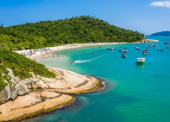Verano 2026: las mejores playas de Brasil cerca de Misiones para descansar en vacaciones