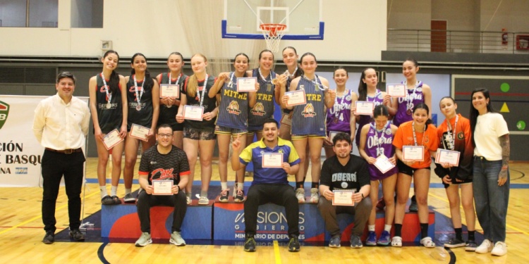 PODIO FEMENINO. Las chicas de Mitre fueron campeonas en el torneo 3x3.