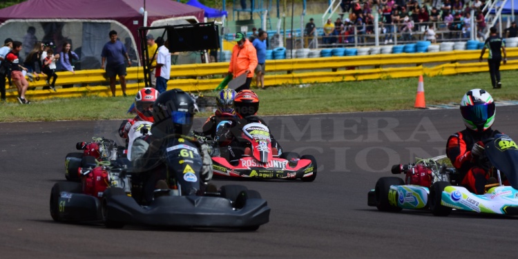 A ACELERAR. Los karts ya se preparan para ser protagonistas el finde.