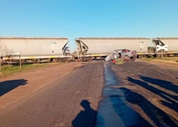 Tragedia en la Ruta 12: tres amigos murieron al chocar contra un tren de carga
