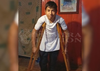 La historia del joven obereño que espera urgente un trasplante y operación de cadera para volver a caminar y trabajar