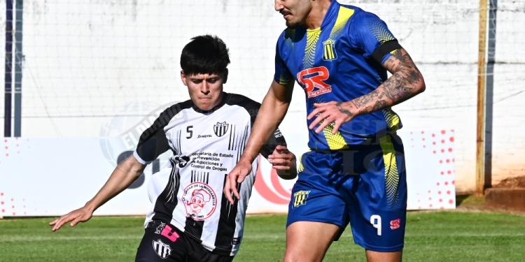 BUEN INICIO. Nada mejor que una goleada para arrancar el campeonato.