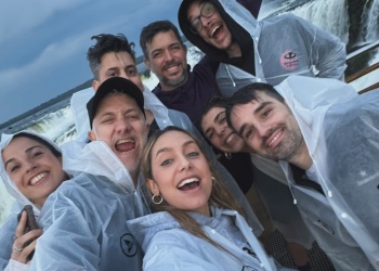 “Perros de la Calle” realizó un programa especial desde Iguazú