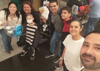 Tras un largo viaje, Santino y  su familia llegaron a Argentina