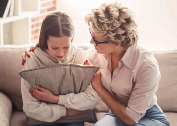 Adolescentes y padres: “No se trata de ser sus amigos, sino su lugar seguro”