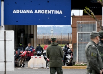 Tres ciudadanos deberán pagarle multas millonarias a la Aduana de Posadas