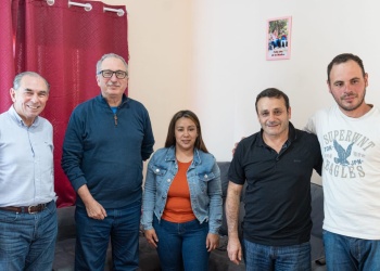 Passalacqua, Herrera Ahuad y Stelatto acompañaron a una familia adjudicataria en Itaembé Guazú