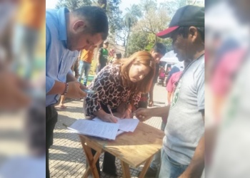 Caciques levantaron el acampe y convocaron a asamblea general