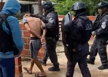 “Robamotos” detenidos en el barrio Cruz del Sur de Posadas