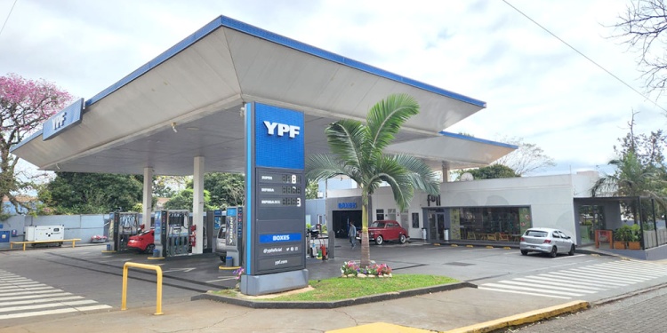 CRISIS. Al receso de la macroeconomía se suma la competencia fronteriza.