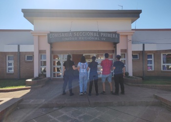 Novios fueron detenidos tras robar prendas y calzados en la Placita de Puerto Rico