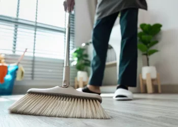 Feng Shui: dónde nunca guardar la escoba en casa