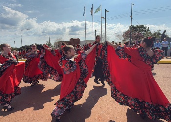 Con feria, cultura y tradición, comenzó en Campo Grande la Fiesta del Docente