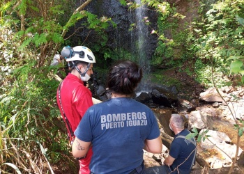 Investigan la muerte de un hombre hallado en una cascada de Puerto Iguazú