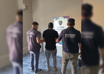 Detuvieron a docente de El Soberbio acusado de fotografiar a alumnas menores