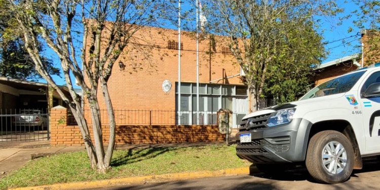 AL BANQUILLO. El acusado atacó a varias personas, primero con una honda y luego extrajo una navaja.