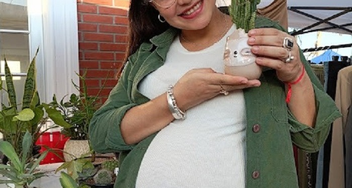 MARTINA CARDOZO. Su emprendimiento
en Instagram es: macetasmariamartina.