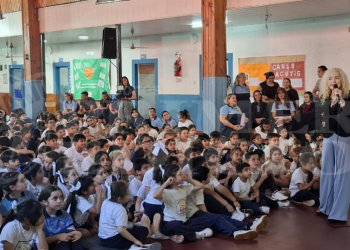 Cultura en Movimiento: María Ofelia visitó el Pedro Goyena en el Día Nacional del Chamamé