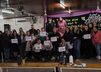 Apartaron a docente que realizaba el “reto de los pies” a alumnos de la Escuela 617