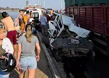 Imputaron al camionero que causó el choque múltiple en el puente Chaco-Corrientes