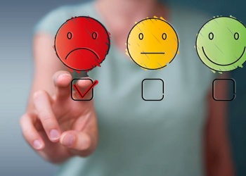 A un mes de las elecciones, el país se divide: 1/3 oficialismo, 1/3 oposición y 15% indecisos