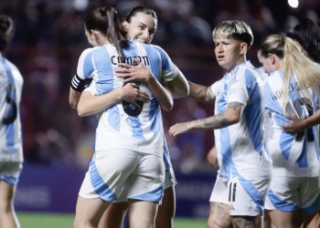 Fútbol femenino: con la misionera Yamila Rodríguez, Argentina arrancó con el pie derecho en la Liga de Naciones de Conmebol