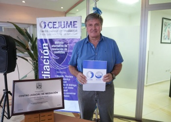 El intendente de Concepción de la Sierra, Hugo Humeniuk, se suma al oficialismo