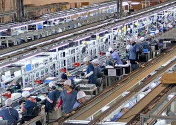 El Gobierno quiere aprobar la reforma laboral en diciembre y pedirá que empresas apoyen tomando gente