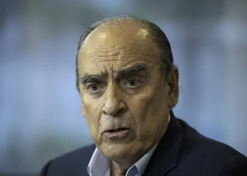 Francos cargó contra Santiago Caputo y reavivó la interna libertaria: “Es bueno que asuman responsabilidades”