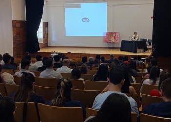 Cáncer de mama antes de los 40: “Para todos los diagnósticos recomendamos análisis genético”