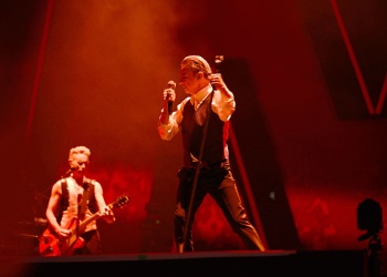 El IMAX estrena “Depeche Mode: M” y renueva su cartelera con anime y clásicos remasterizados