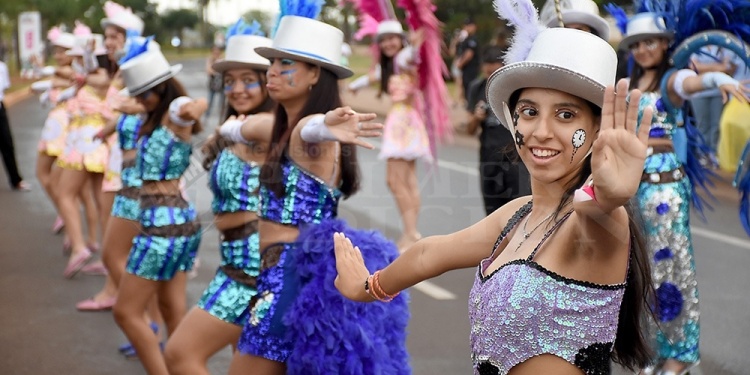 MÁS QUE UNA FIESTA. La Estudiantina es un espacio donde los jóvenes desarrollan vínculos de pertenencia y aprendizajes.