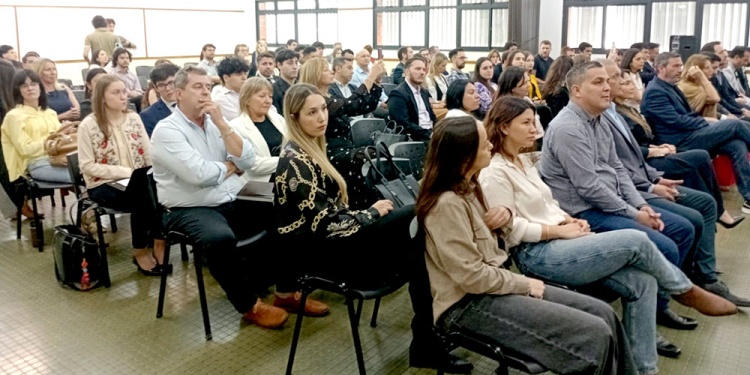 ACTIVIDAD. La jornada de Cibercrimen y violencia digital fue organizada por la Universidad Católica de Santa Fe.
