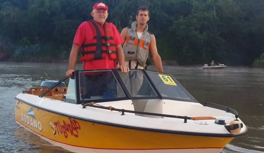 Padre, hijo y río: la historia detrás del nuevo título de Enrique König