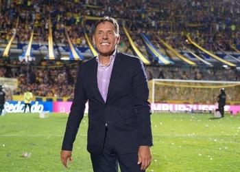 Las cenizas de Miguel Russo fueron esparcidas en “La Bombonera” y en tres estadios más