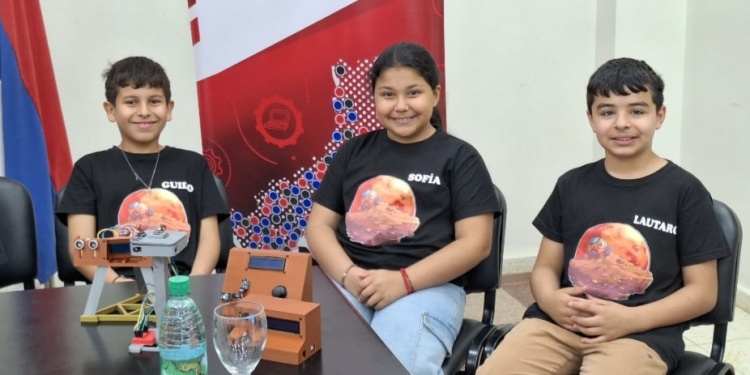 INNOVACIÓN ELEMENTAL. El proyecto de Guido, Sofía y Lautaro participará en la categoría más joven del certamen.