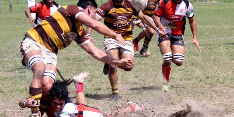 CAMPEÓN. Tacurú viene de consagrarse en el Torneo Regional B del NEA.
