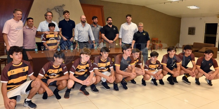 PRESENTACIÓN. Anoche, en conferencia de prensa, Tacurú dio a conocer la Gira Sudáfrica 2026 que hará el rugby.