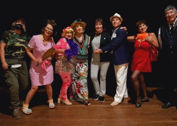 Adultos mayores suben a escena con una comedia para reflexionar