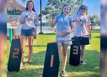 Vela: misioneros arrasaron en el “Desafío Totora”