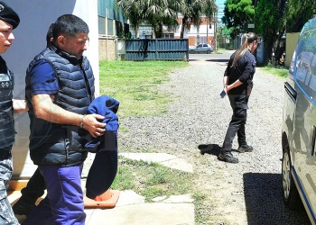 Llegó en libertad para ser juzgado, se fue esposado a la prisión de Loreto