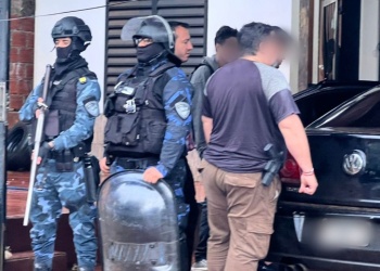 Desbaratan búnker en Garupá: secuestran drogas, armas y objetos robados