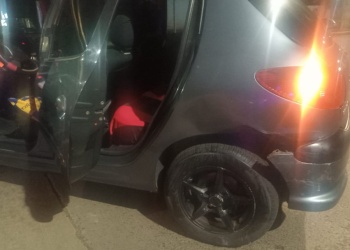 Choque entre autos y posterior fuga deja una mujer lesionada en Posadas