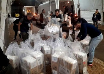 Comenzó el despliegue de urnas para las elecciones del domingo 26