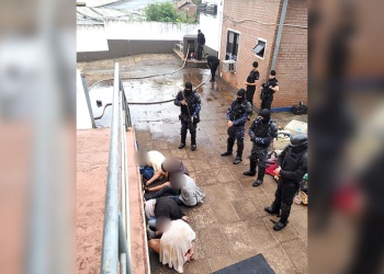 Detenidos en Puerto Iguazú intentaron incendiar un colchón en plena madrugada