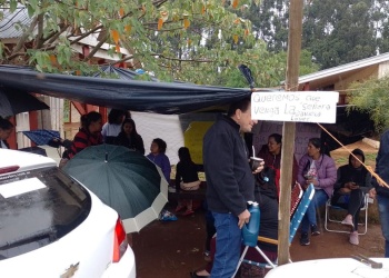 Padres de la Escuela 866 lograron que se aplique la ley, luego de tres días de acampe