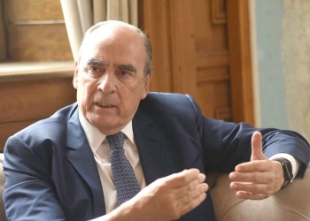 Francos niega que el acuerdo con EEUU busque excluir a China de los negocios con Argentina