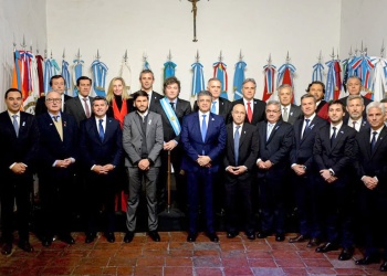 Quiénes son los gobernadores “dialoguistas” convocados por Milei