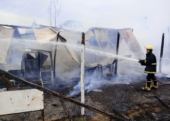 Una mujer sufrió quemaduras tras el incendio de su vivienda