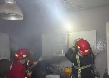 Susto en Oberá: una jubilada fue hospitalizada preventivamente tras un incendio en su vivienda